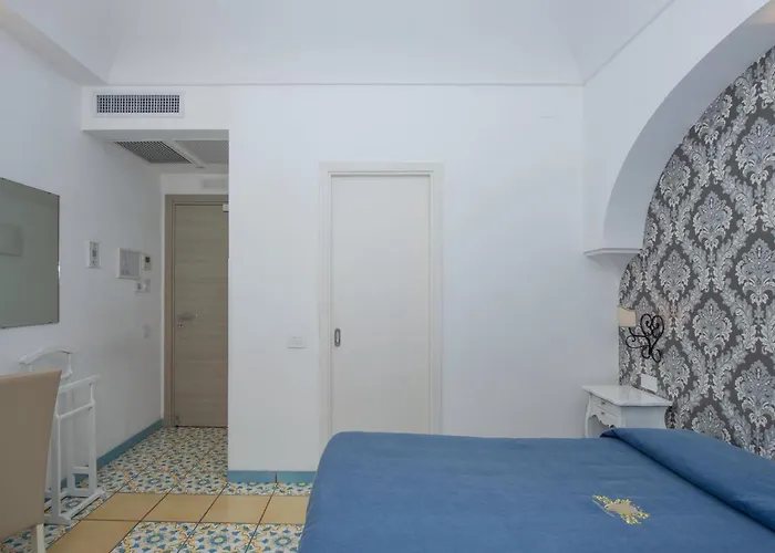 Hotel7bello فندق مينوري