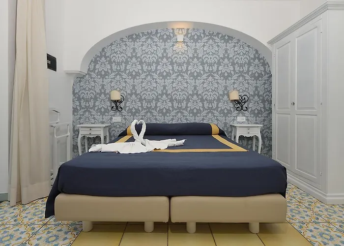 فندق Hotel7bello 3*