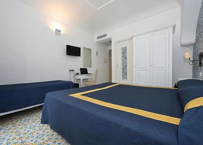 Hotel7bello فندق مينوري
