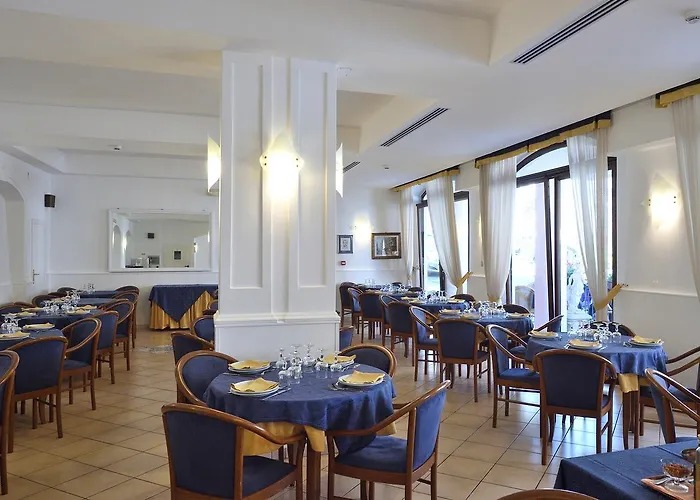 Hotel7bello 3* مينوري