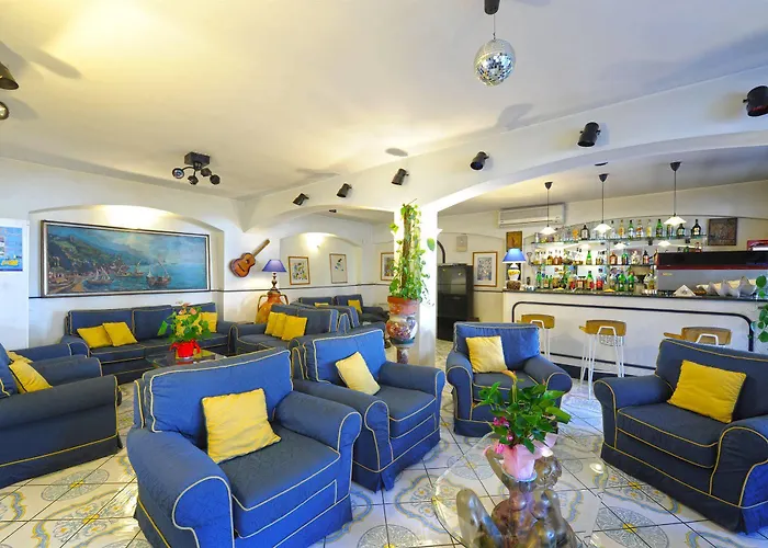 فندق Hotel7bello مينوري