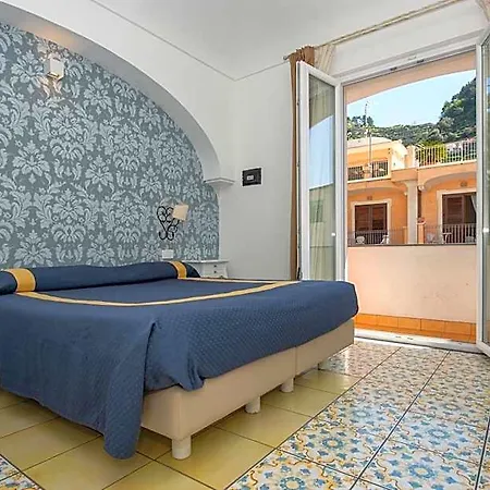 Hotel7bello 호텔 3*