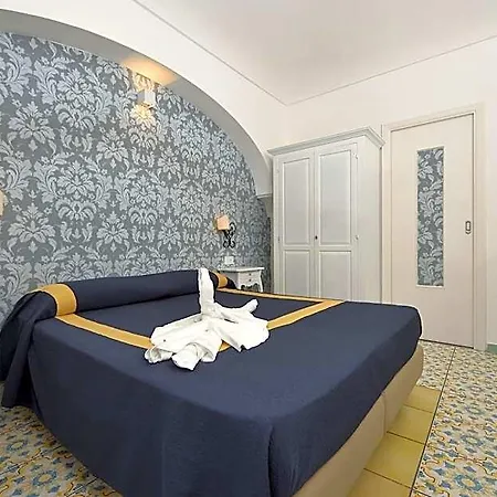 Hotel7bello 호텔 3*