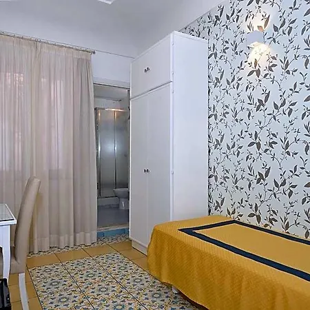 Ξενοδοχείο Hotel7bello 3*
